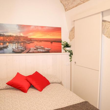 Room 20 - Piccola Camera In Pietra Bianca Giovinazzo Eksteriør billede